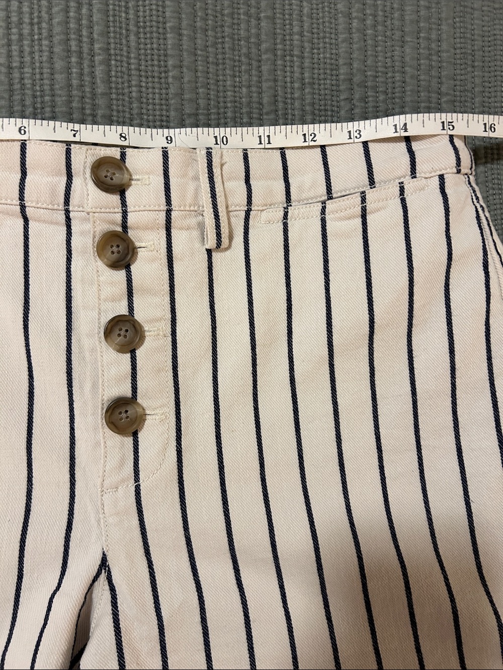 Madewell Emmett Railroad Stripe Denim High-Rise Shorts Size 30 - Picture 6 of 8